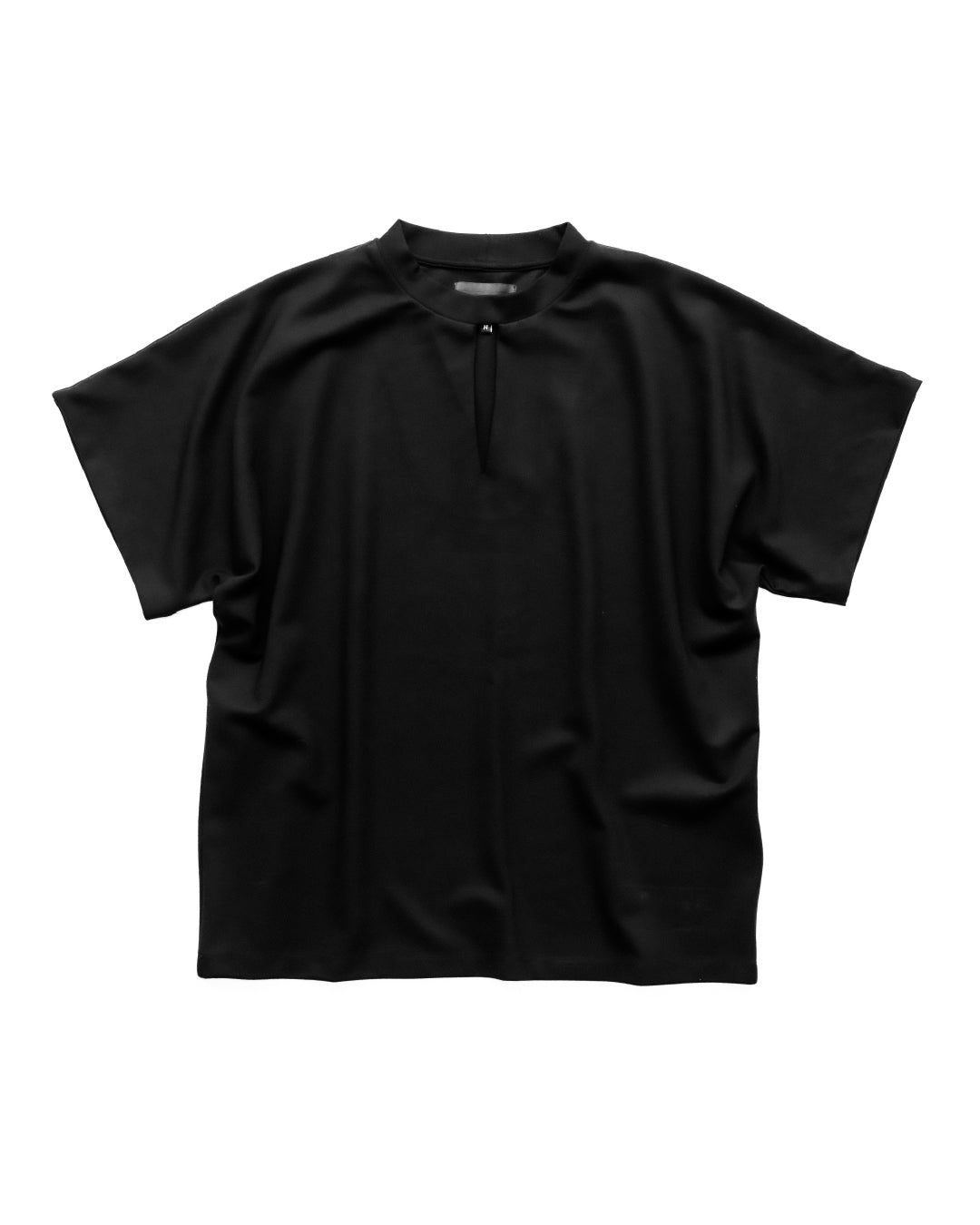 V CUT TEE