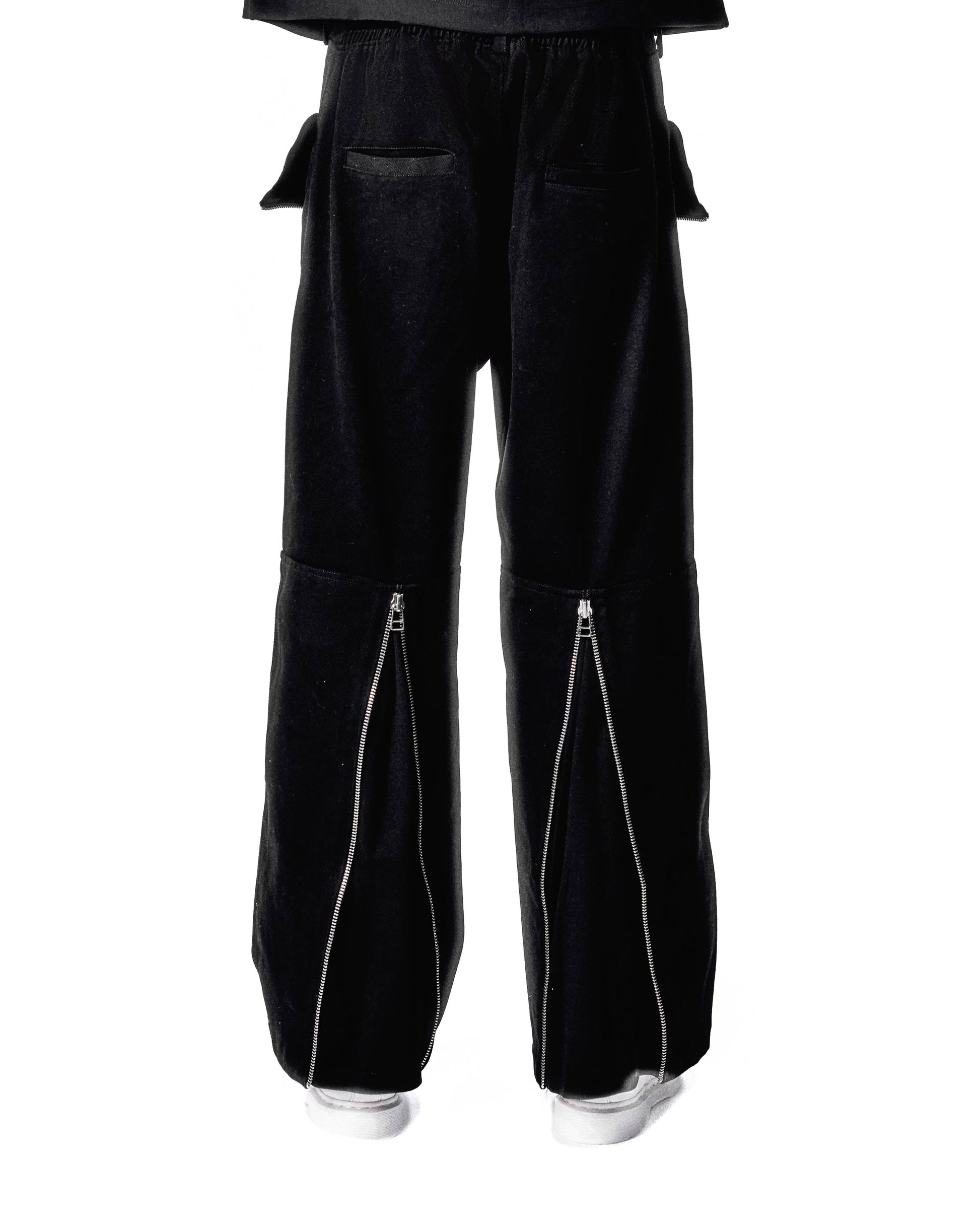 TRIANGLE SHAPE ZIPPER JEANS