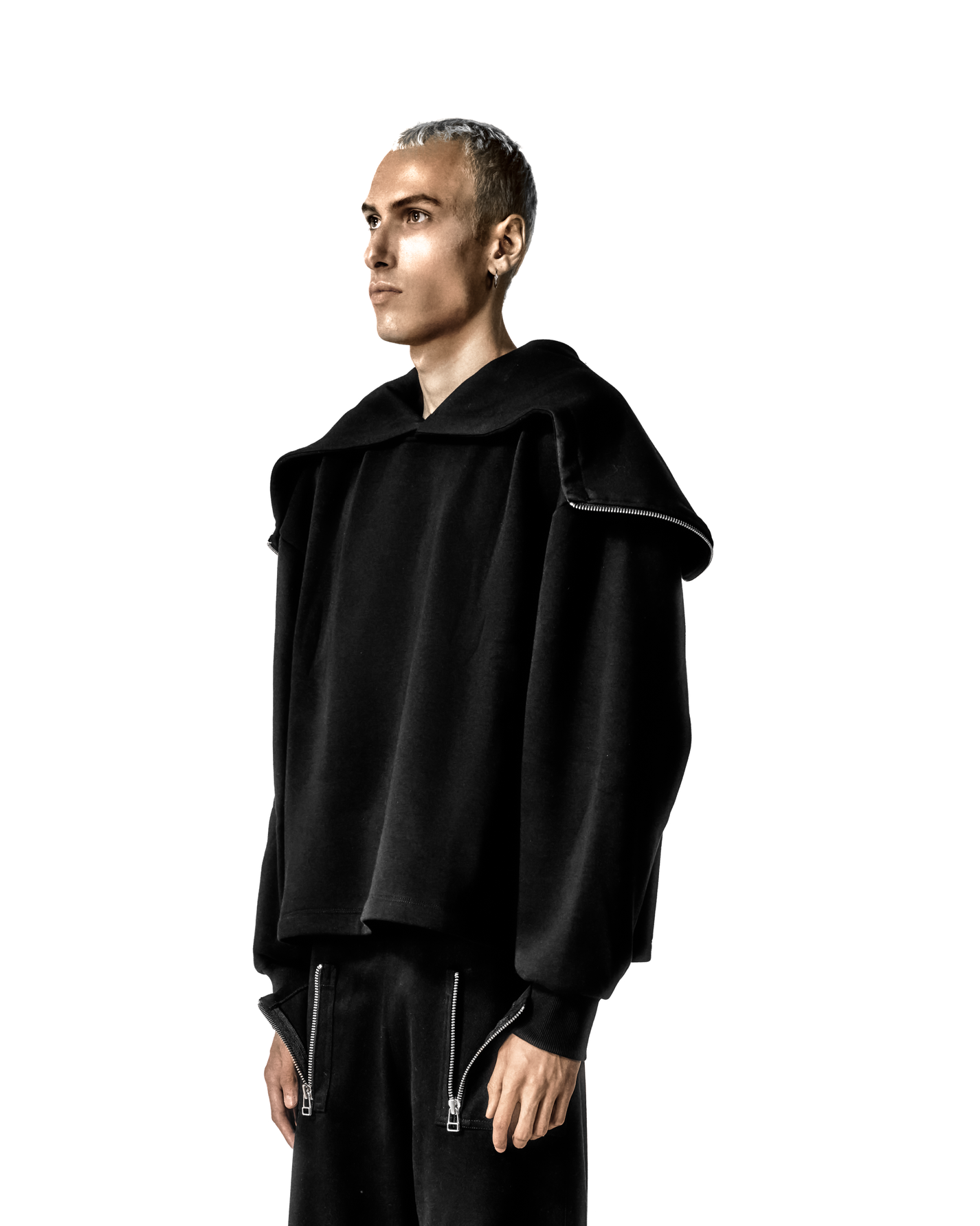 ZIPPERED CENTER SEPERATED HOODIE